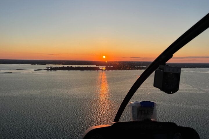 Sunset Helicopter Experience – Downtown Detroit, photo 4