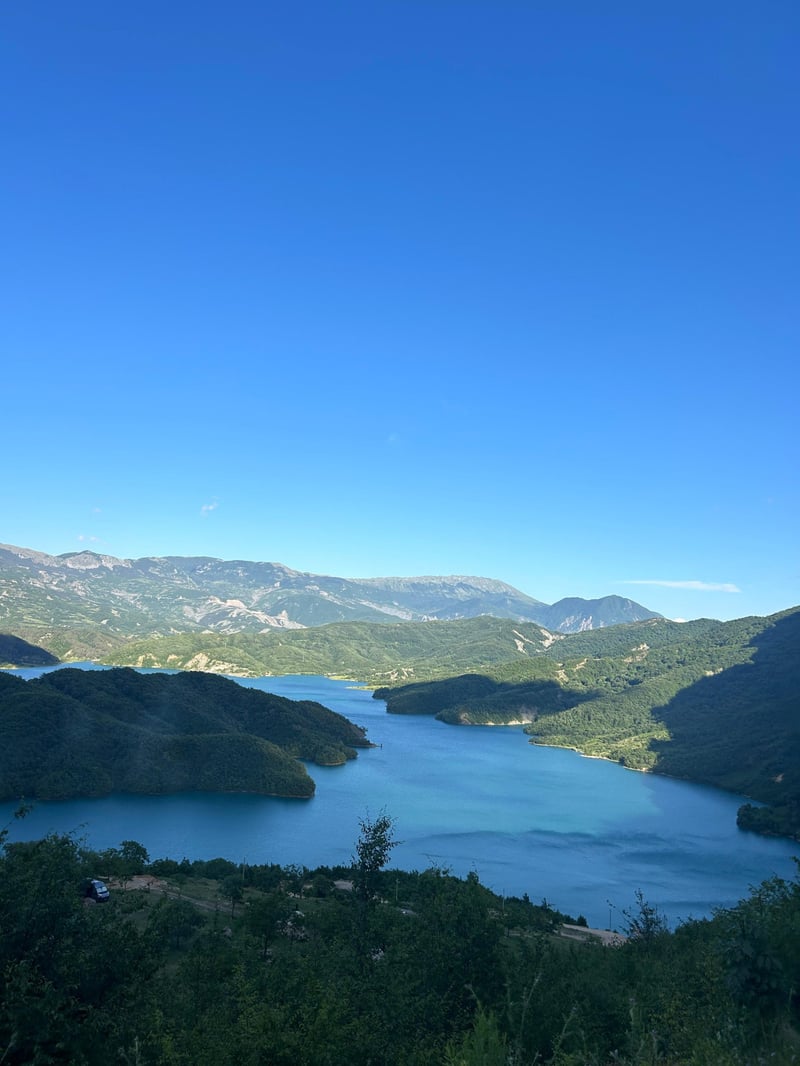 Bovilla Lake Hike in Tirana, photo 4