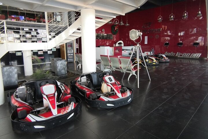Go Kart Racing at AUTOVROOOM in Cairo, photo 5