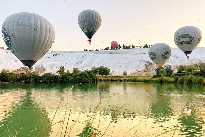 Hot Air Balloon over the Pamukkale Travertines, photo 4