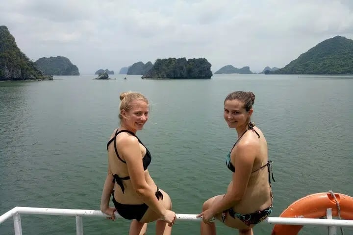 2 Day Lan Ha Bay Cruise with Plankton Kayak in Cat Ba, photo 3