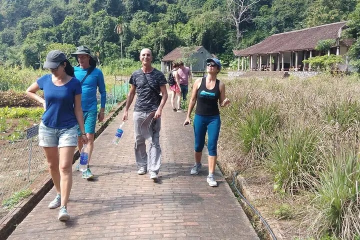2 Day Navy Peak Trek and Lan Ha Bay Cruise in Cat Ba, photo 2
