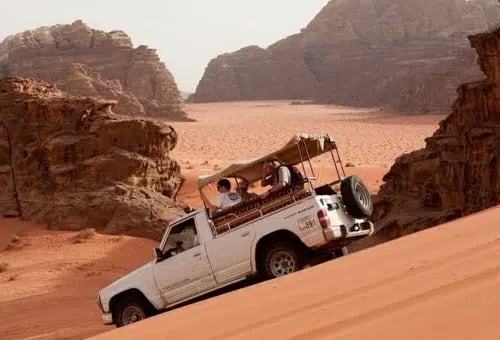 Burdah Rock Bridge Hike with Lunch in Wadi Rum, photo 5