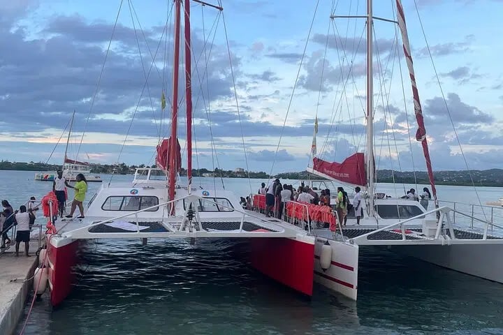Private Catamaran Sunset Cruise to Rick’s Cafe in Negril, photo 5