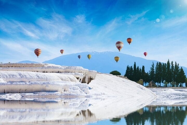 Hot Air Balloon over the Pamukkale Travertines, photo 2