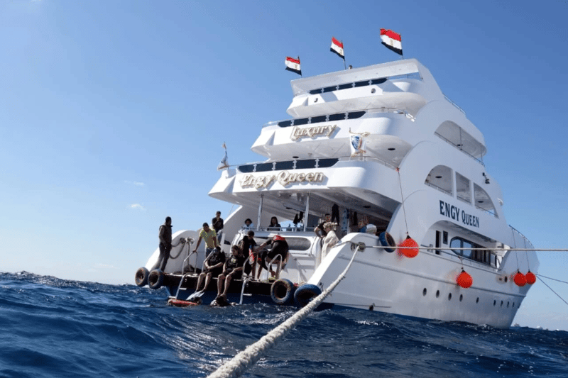 VIP Yacht Trip to White Island in Ras Mohamed, photo 2