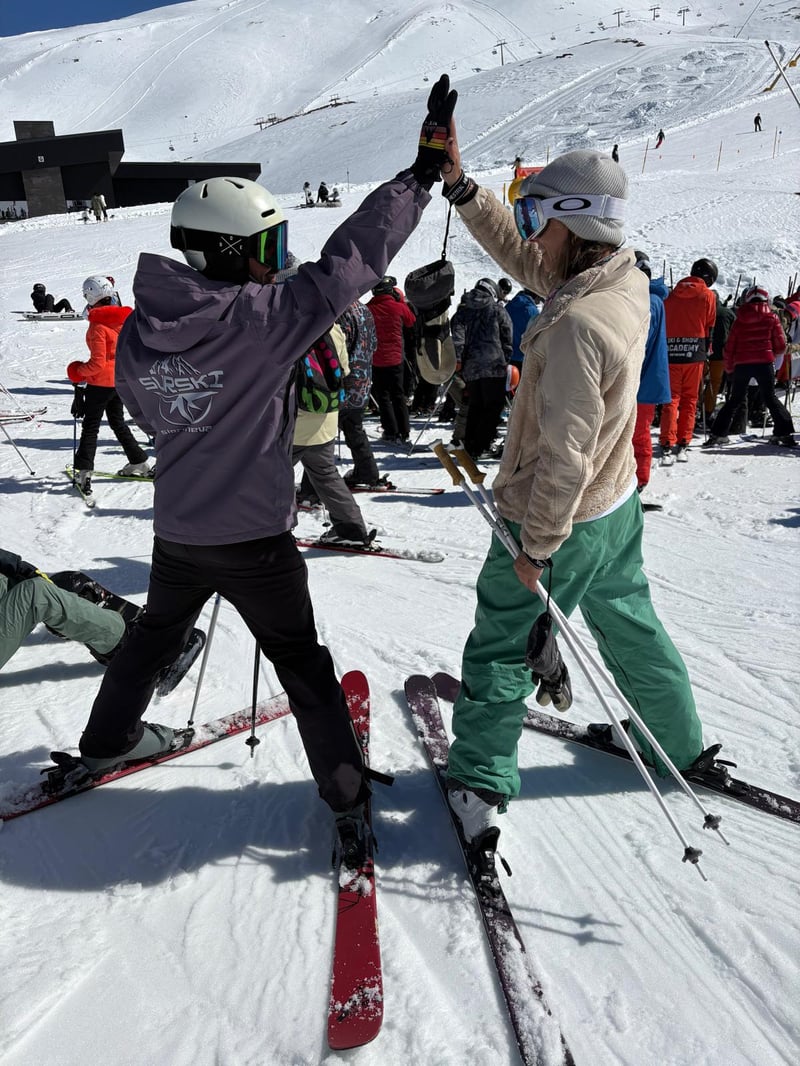 Beginner Group Ski or Snowboard Course in Sierra Nevada, photo 2