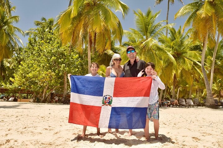 Private Yacht to Saona Island with Snorkeling in Punta Cana, photo 3