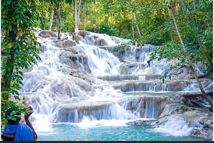 Horseback Riding Blue Hole and River Tubing in Montego Bay, photo 2