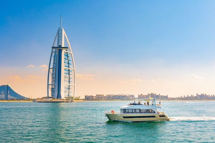 Morning Shared Yacht Cruise in Dubai, photo 2