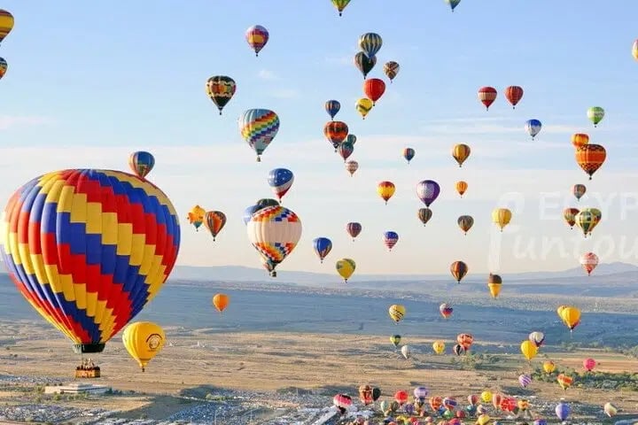 Luxor Sunrise Hot Air Balloon Ride over Ancient Monuments, photo 2