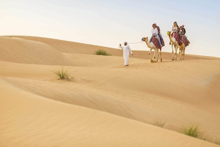 Premium Balloon Flight with Desert Combo in Dubai, photo 3