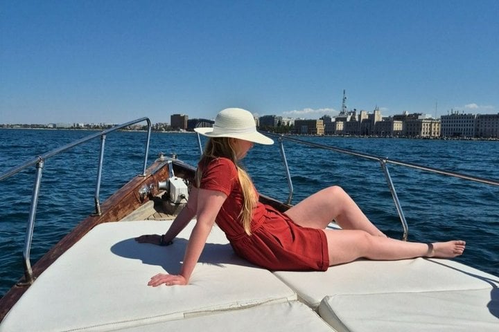 Traditional Gozzo Boat Tour in Bari with Aperitif, photo 5