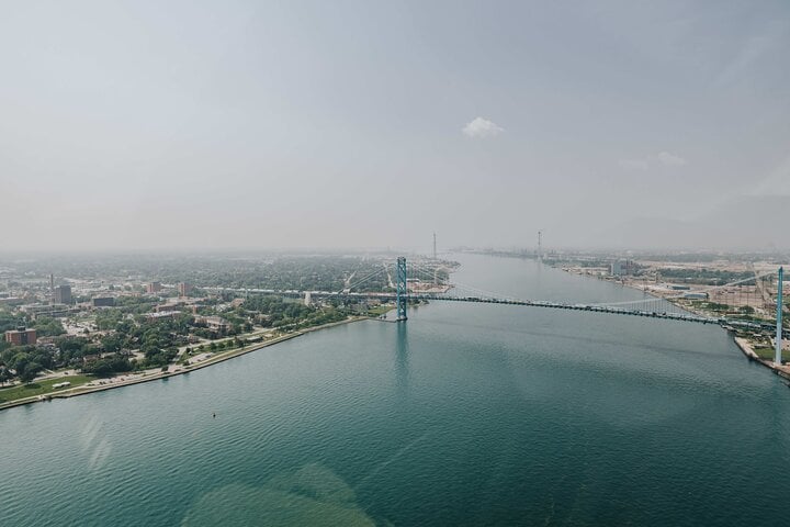 Downtown Detroit Helicopter Tour, photo 4