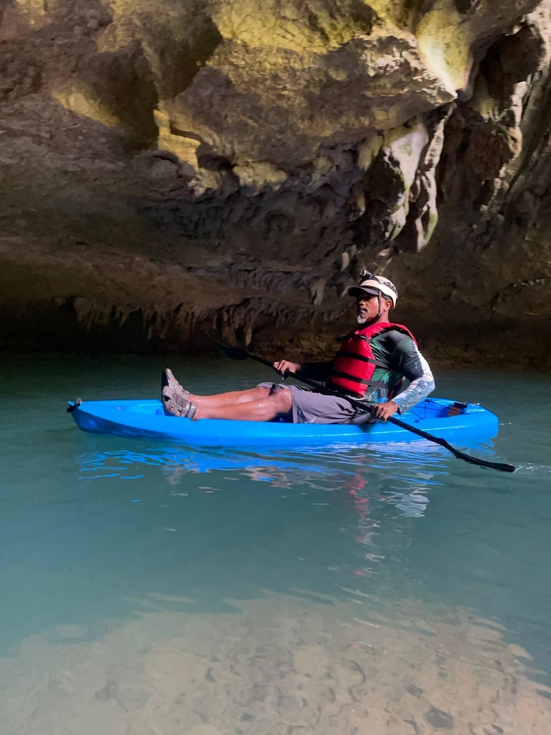 Cave Kayaking Adventure in Belize, photo 5