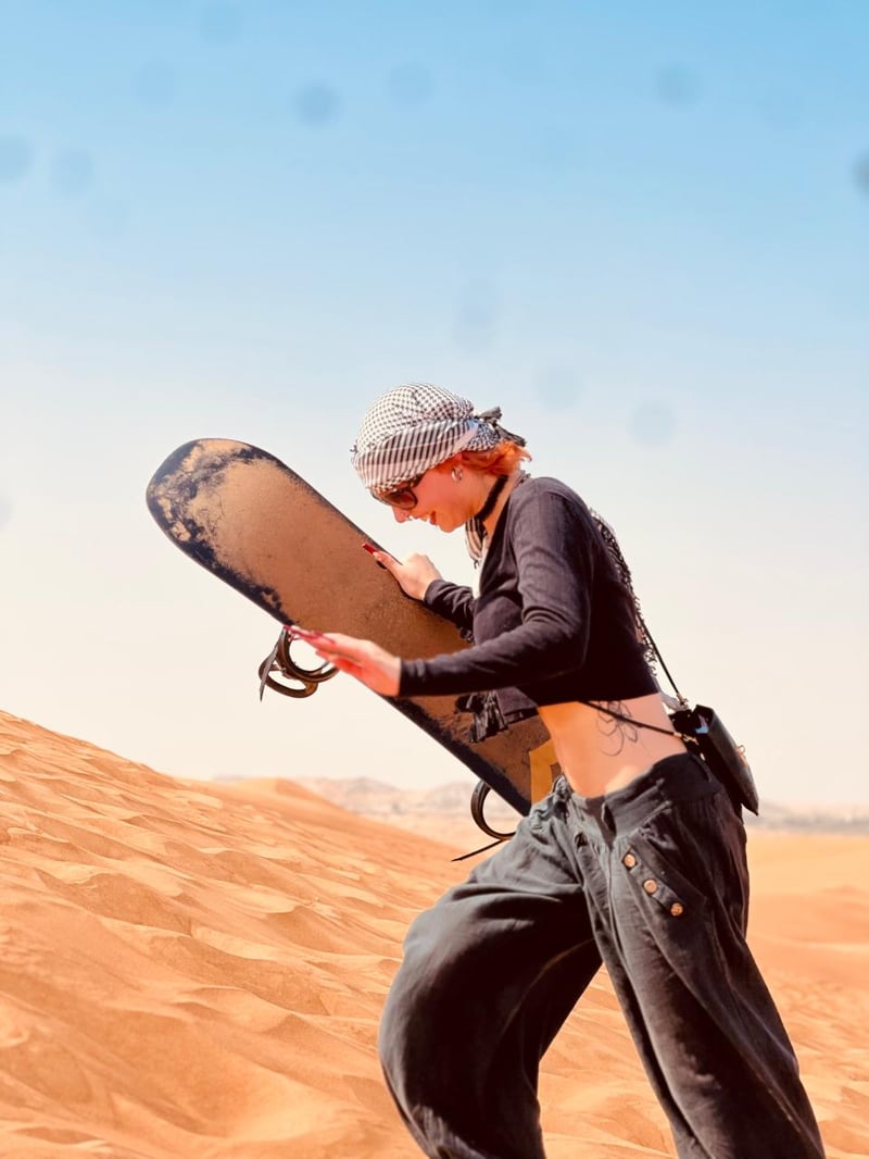 Premium VIP Evening Desert Safari with Falcon Experience in Dubai, photo 3