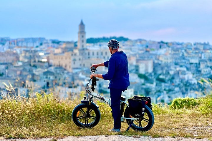 E-Bike Movie Locations Tour in Matera, photo 2
