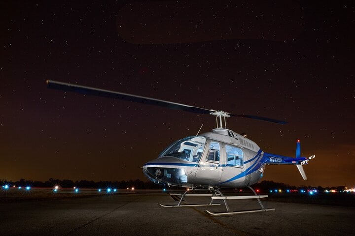 77 Miles Helicopter Tour: Fireworks and Theme Parks Family Package, photo 5