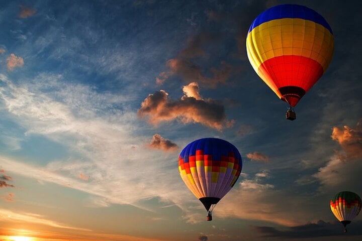 Premium Balloon Flight with Desert Combo in Dubai, photo 4