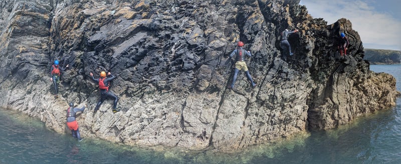 Coasteering in Anglesey, photo 2