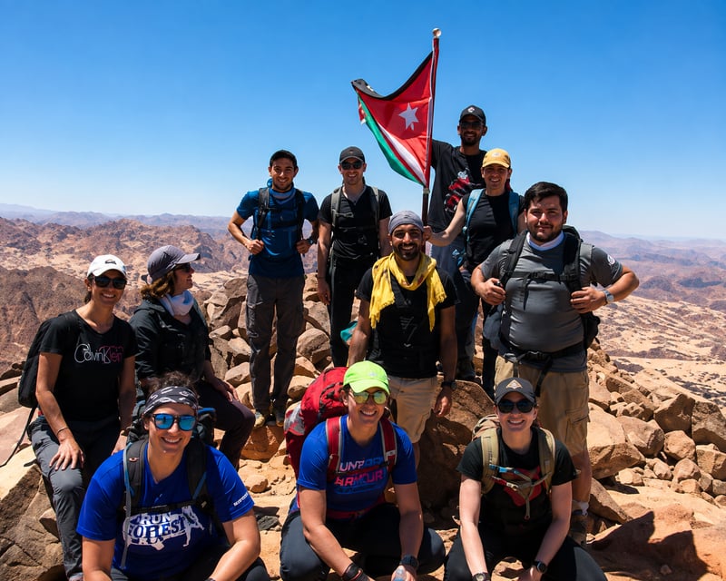 Umm al-Dami Peak Hike with Lunch in Wadi Rum, photo 3
