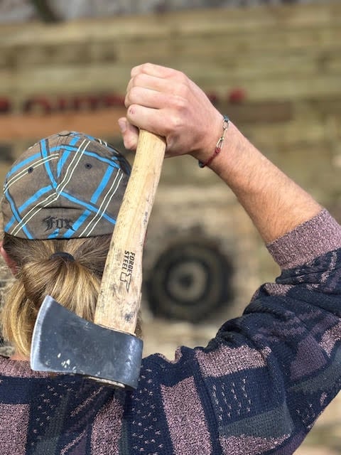 Axe Throwing Sessions 30 Minute, photo 3