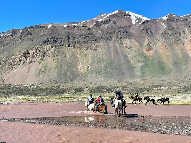 Horseback Expedition to the Crash Site in the Andes, photo 4