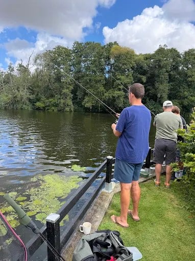 Lezione di pesca al colpo per principianti sui Norfolk Broads, foto 5