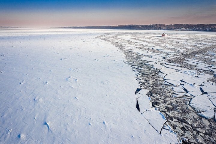 Arctic Icebreaking and Ice Floating Expedition in Tromso, photo 3