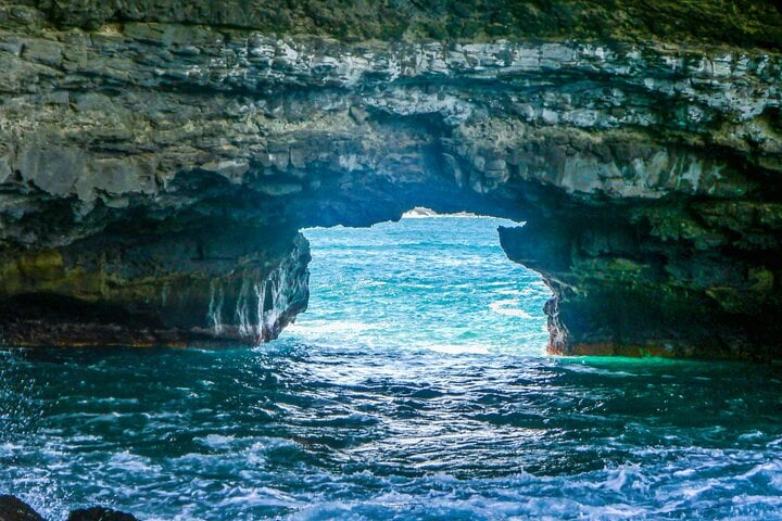 Caminata a la cueva Gruta de Águas Belas en la isla de Santiago, foto 3