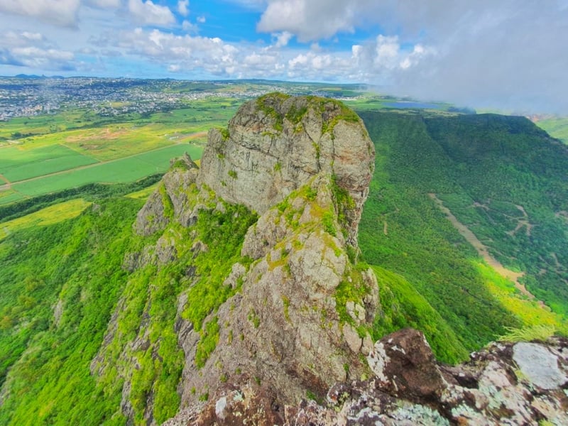 Peak Hiking at Trois Mamelles in Vacoas, photo 4