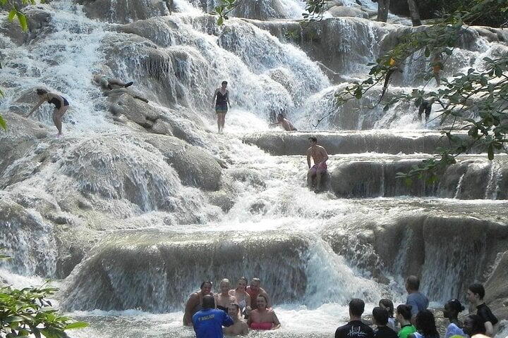 Blue Hole and Dunn’s River Falls Combo in Ocho Rios, photo 3
