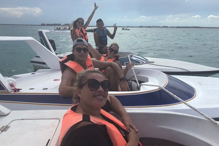 Speed Boat and Snorkel in Cancún, photo 3