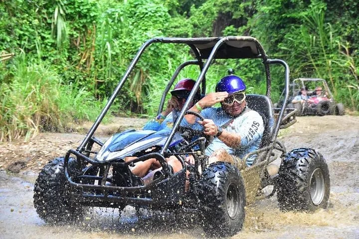 Dune Buggy Jungle Tour with Chocolate Rum Tasting and Animal Park in Roatan, photo 3