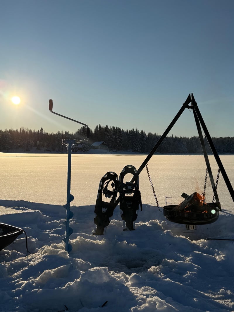 Private Ice Fishing in Rovaniemi, photo 3