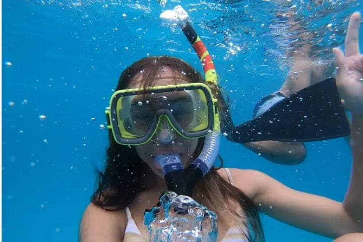Two-Stop Snorkel and Private Island Beach Break in Roatan, photo 4
