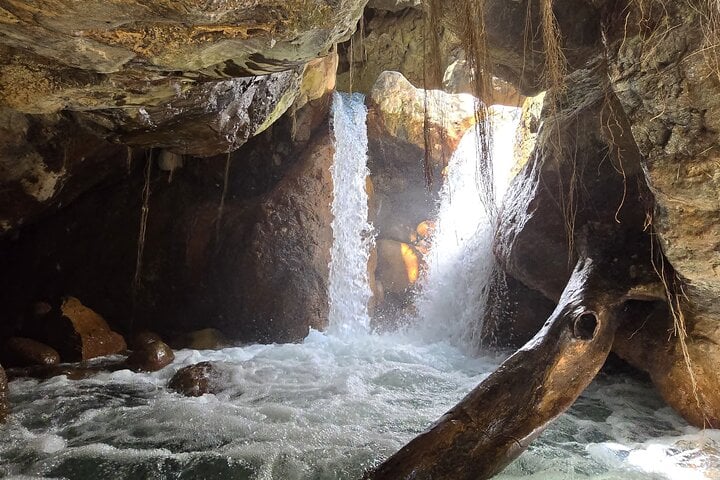La Leona Waterfall Hike in Rincon de la Vieja, photo 3