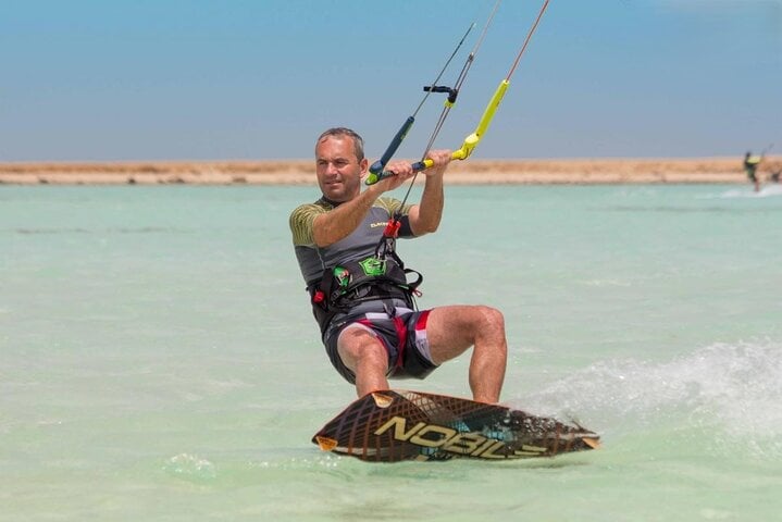 Fly High: Kite Surfing Adventure with Transfer in Hurghada, photo 5