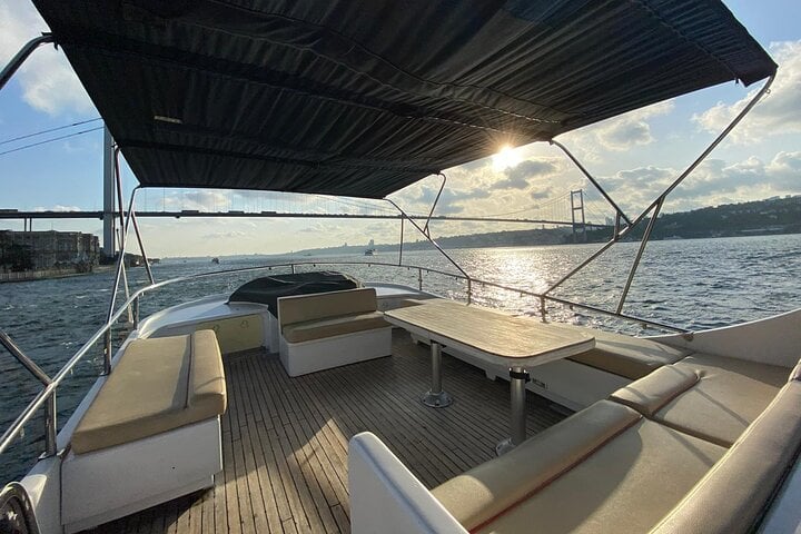 Private Yacht Cruise in Istanbul, photo 2