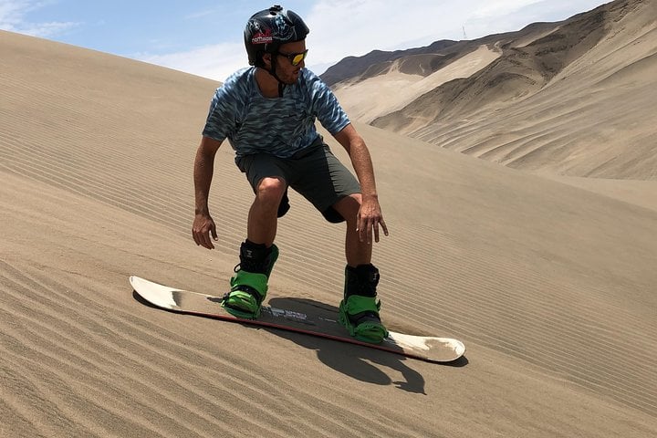 Sandboarding and 4×4 Dunes in Lima, photo 2