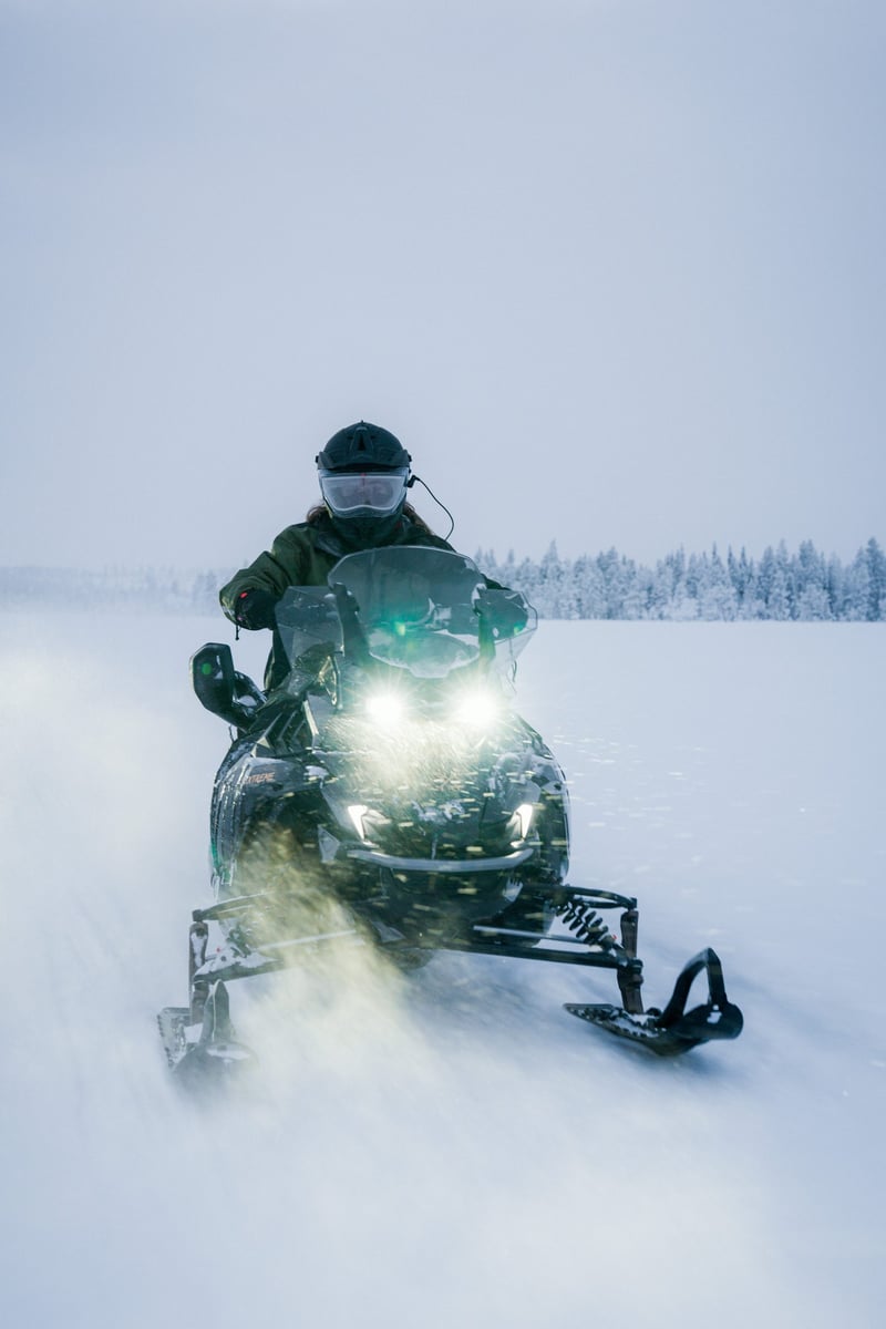 Evening Snowmobiles in Levi, photo 4