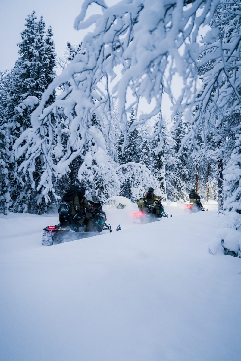 Ice Fishing with Snowmobiles in Levi, foto 4