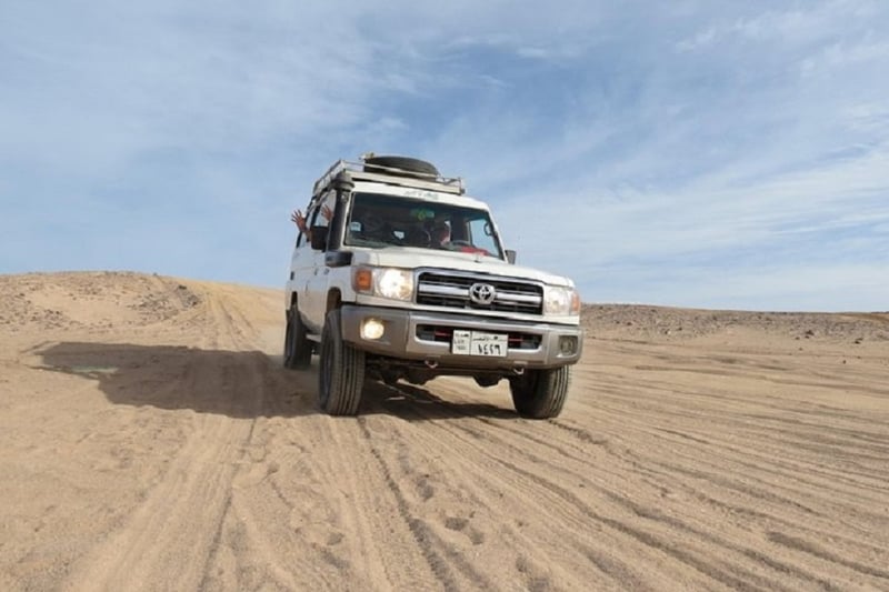 Jeep Desert Adventure, Stargazing & Bedouin Dinner – Hurghada, photo 2