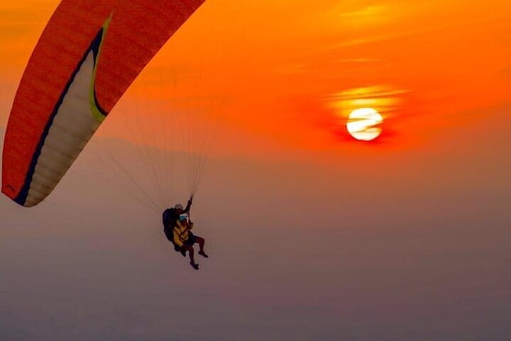 Paragliding Adventure over the Atlas Mountains and Lake in Marrakesh, photo 3
