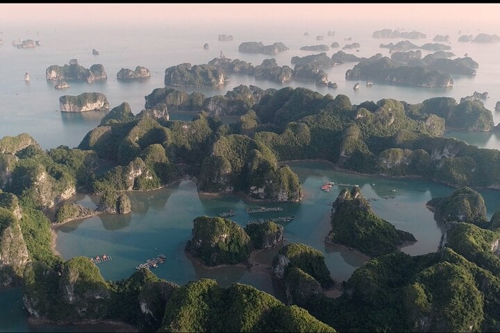 Overnight Kayaking Cruise with Balcony Cabin in Lan Ha Bay, photo 5