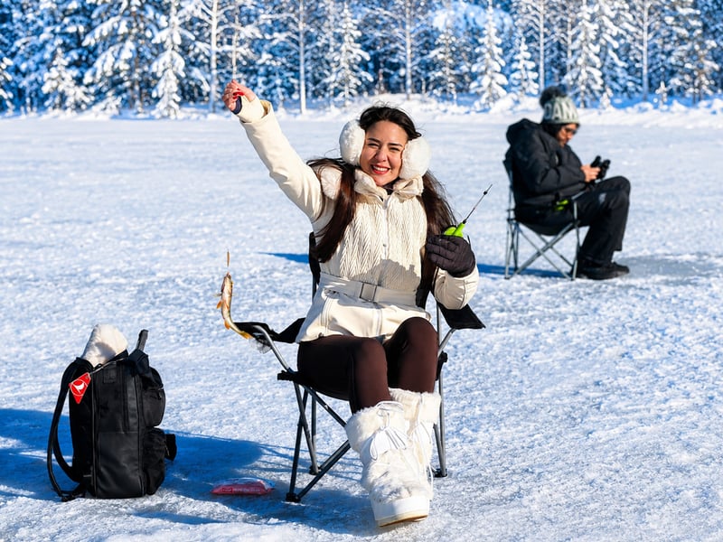 Ice Fishing with a Local Fisherman in Rovaniemi, photo 4
