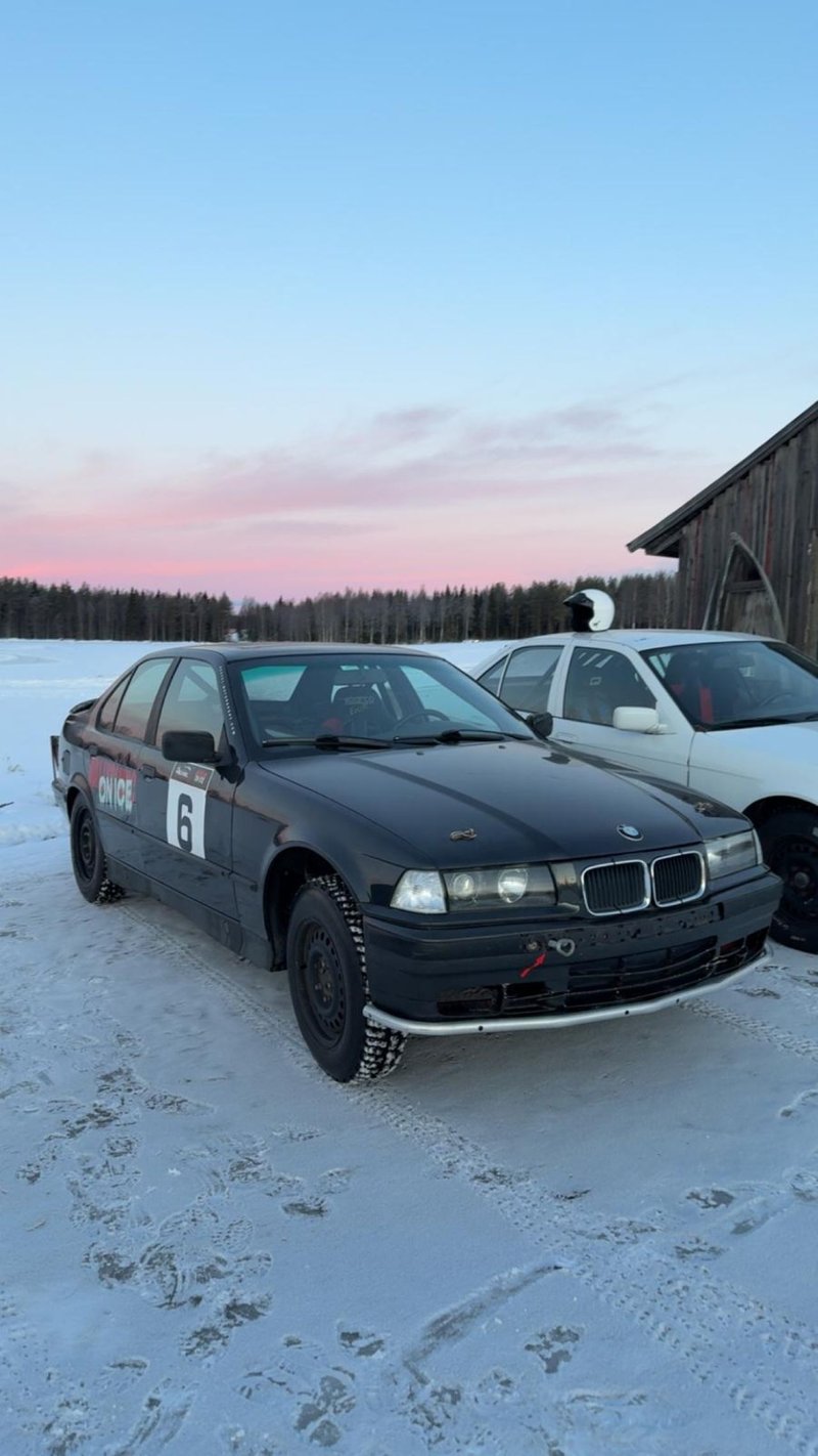 Group Ice Track Rally Driving in Rovaniemi, photo 2