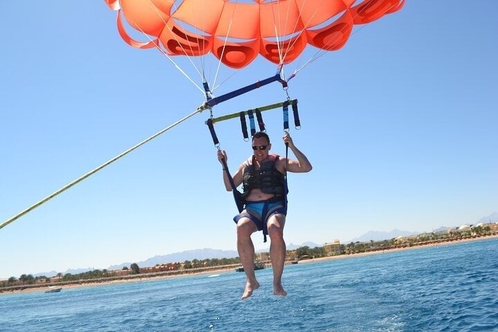 Parasailing: Fly High Sea Adventure with Transfer in Hurghada, photo 4