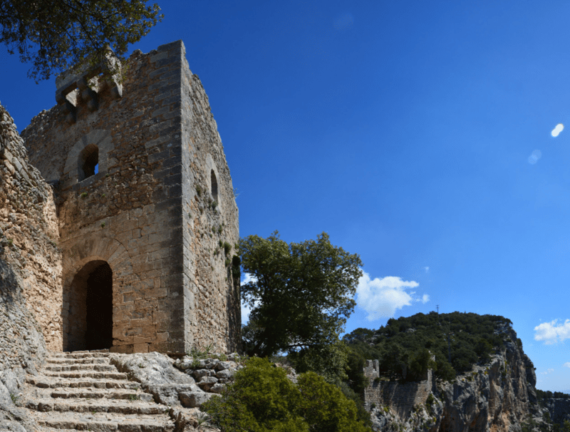 Castle Ruins Hike in Alaró, photo 4