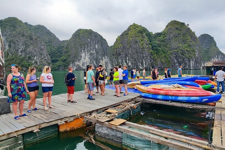 Overnight Kayaking and Sailing Cruise in Lan Ha Bay, photo 3